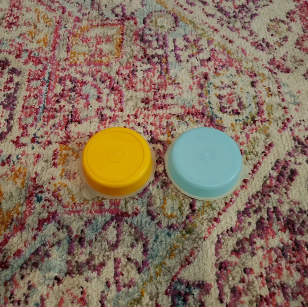 Tupperware mini/small rounds Vintage